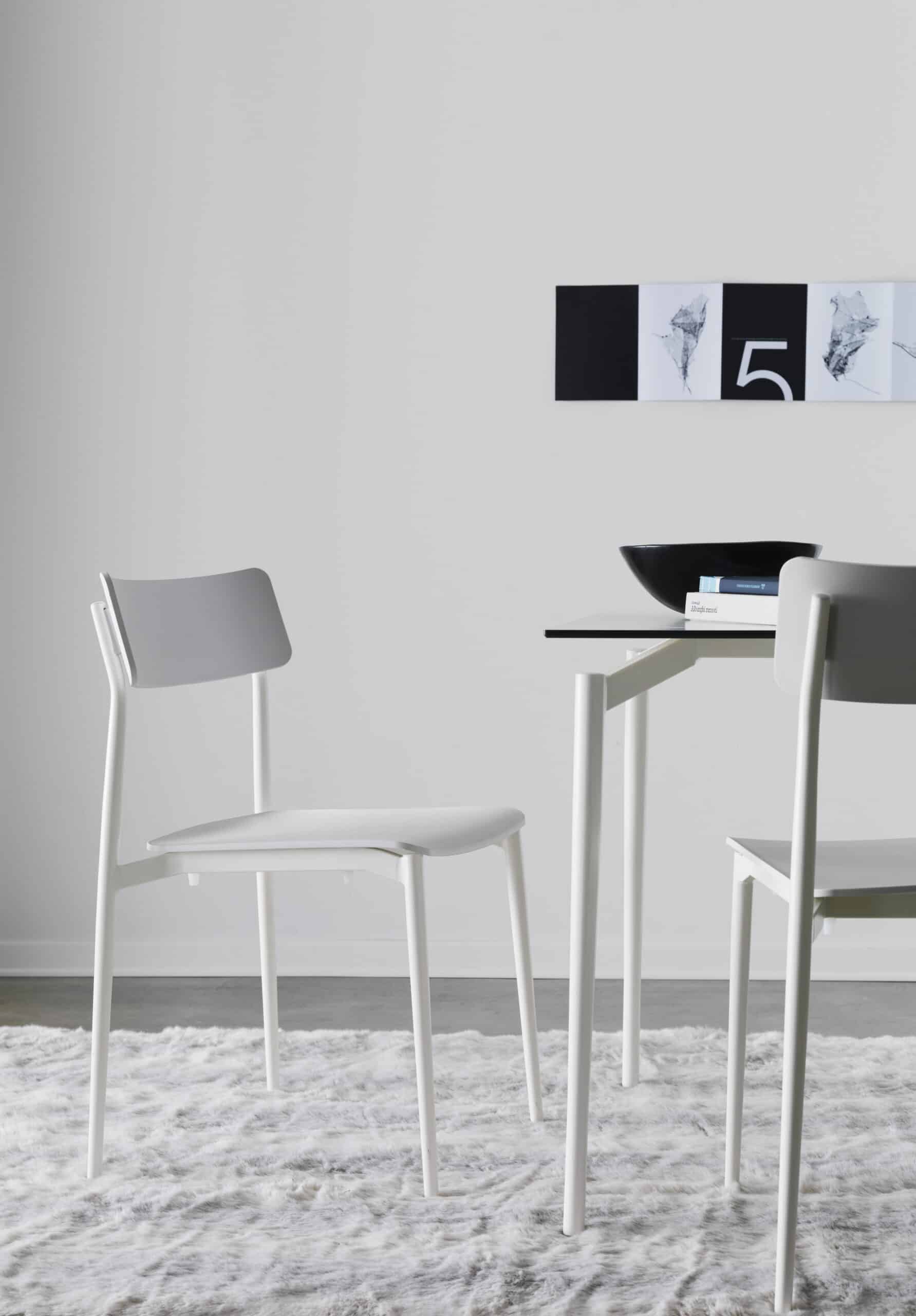 Chaise Plastique Cult