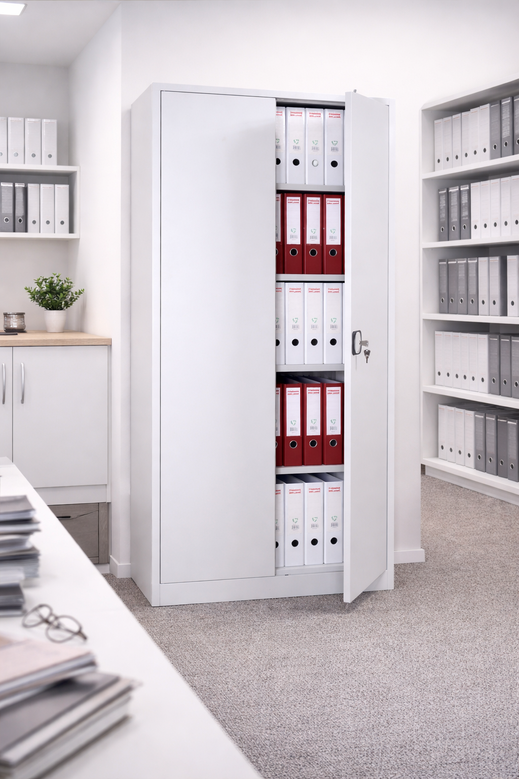 Armoire portes battantes
