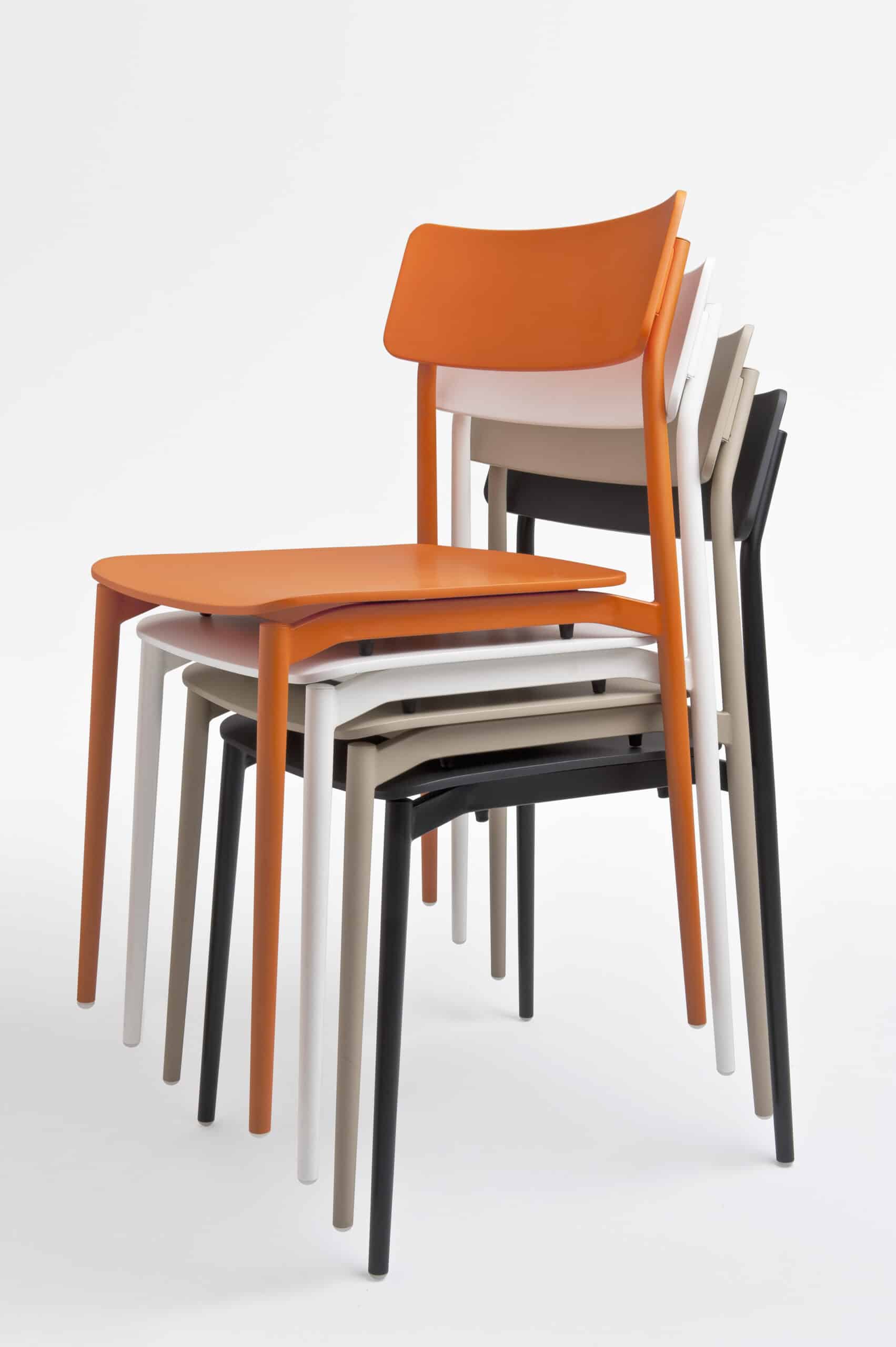 Chaise Plastique Cult